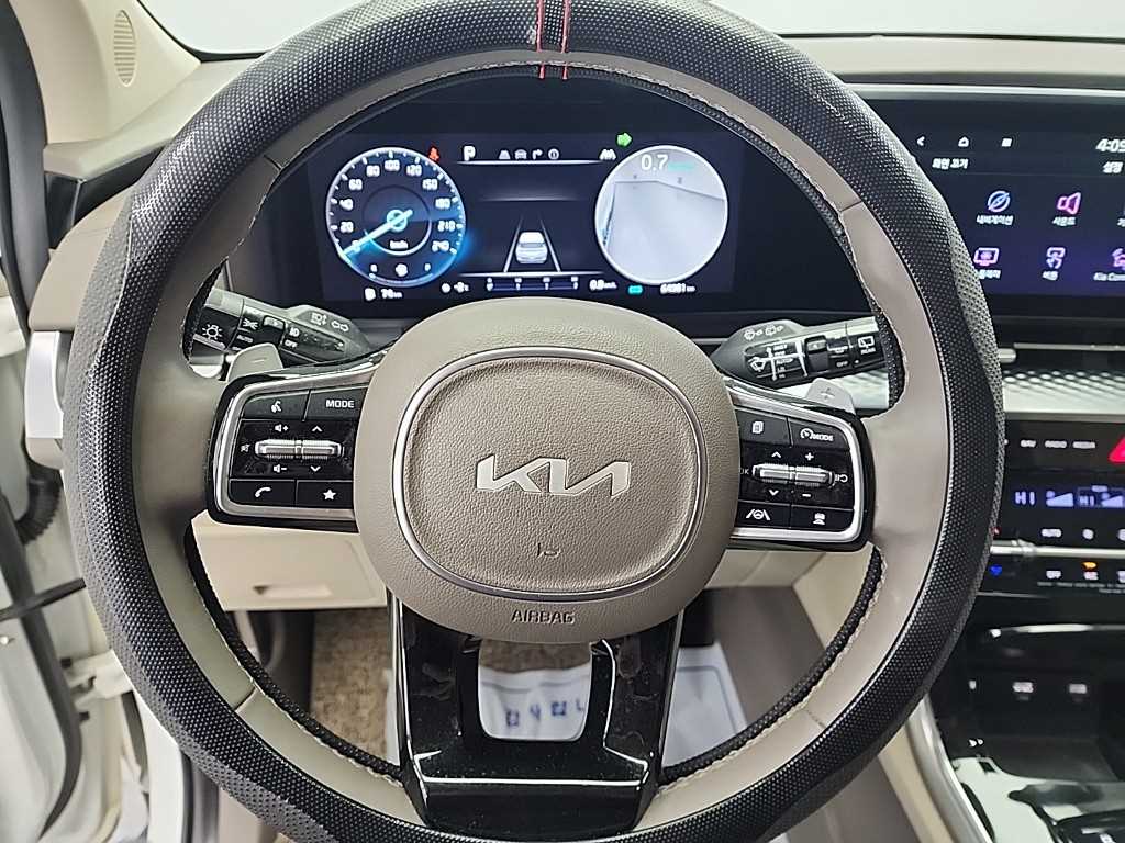 KIA Carnival - Vista 9
