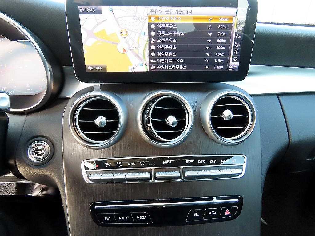 Mercedes Benz C Class - Vista 12