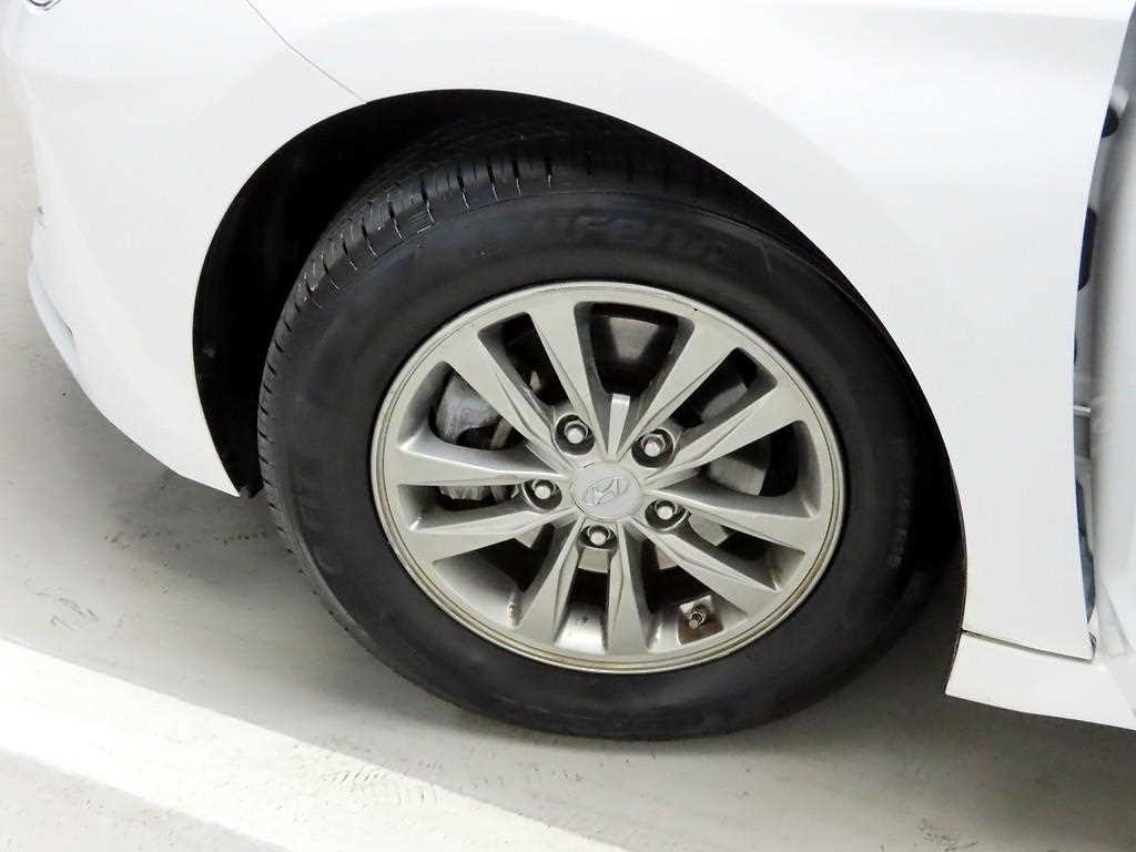 HYUNDAI Avante 2019 Blanco - Importación desde Corea - HF Imports Iquique - Foto 19