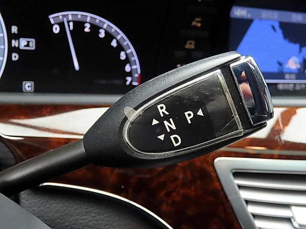 Mercedes Benz S Class - Vista 10