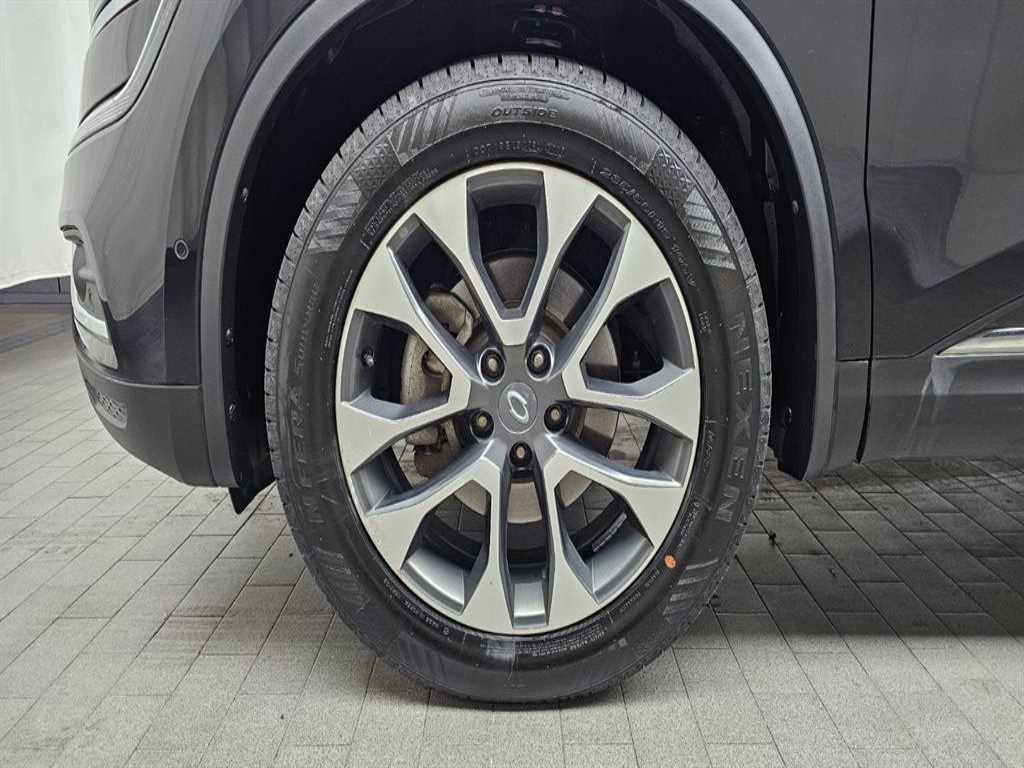 SAMSUNG QM6 - Vista 5