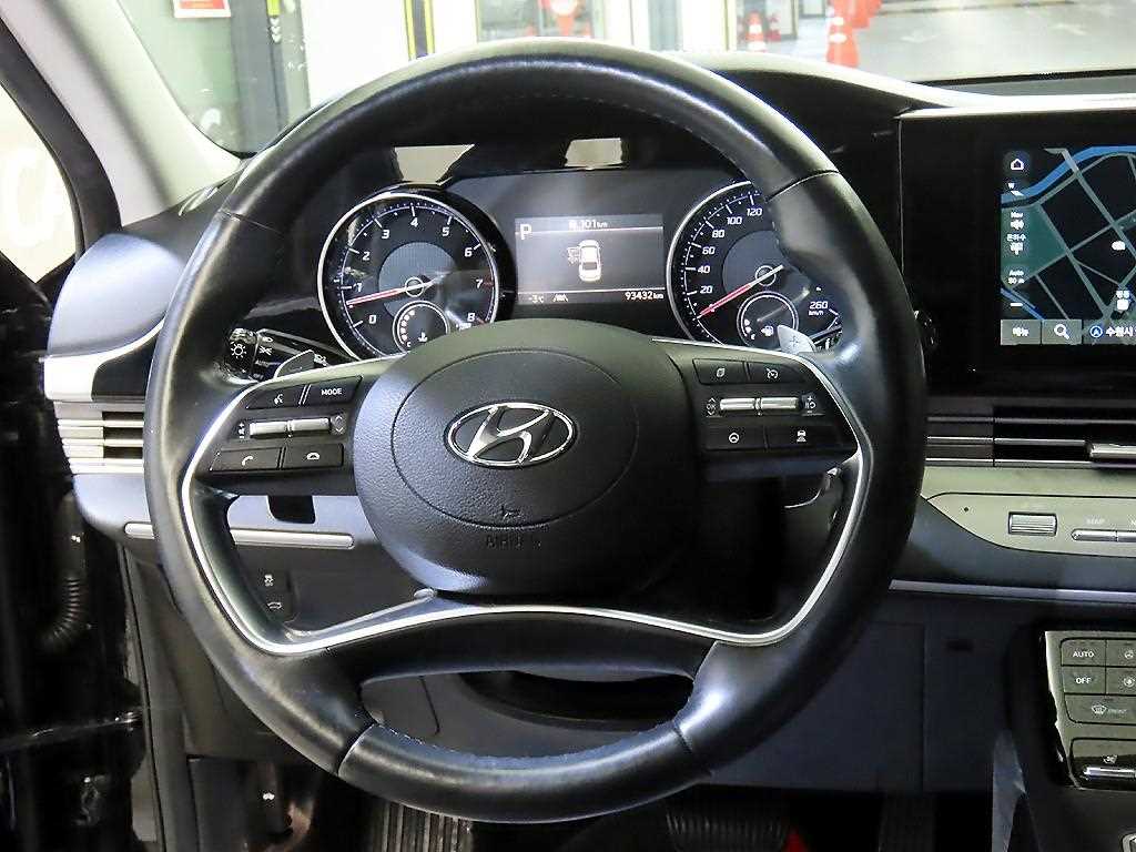 HYUNDAI Grandeur - Vista 8