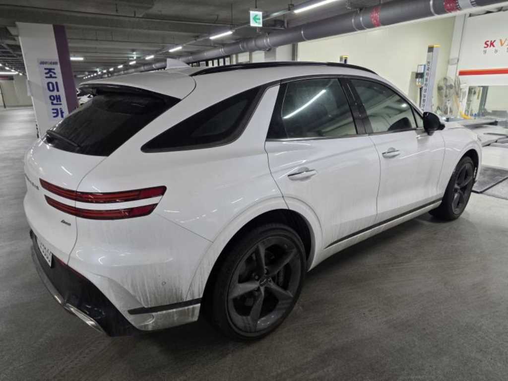 Genesis GV70 - Vista 2