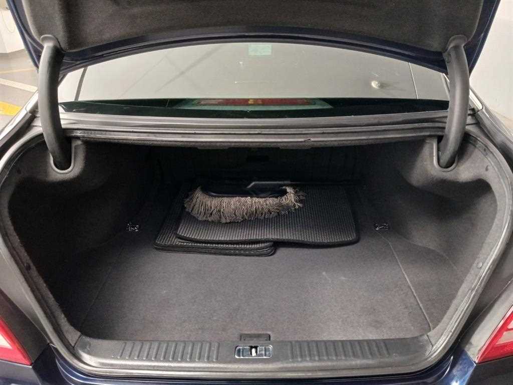 HYUNDAI Equus - Vista 11