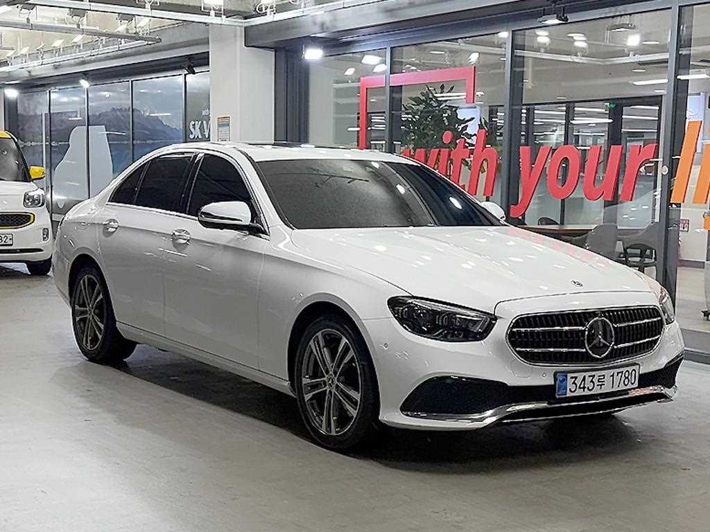 Mercedes Benz E class 2022 Blanco - Importación desde Corea - HF Imports Iquique - Foto 1