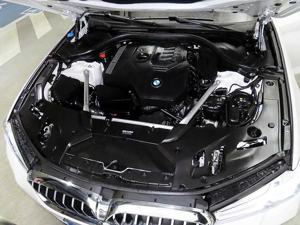 BMW 5 Series 2023 Blanco - Importación desde Corea - HF Imports Iquique - Foto 19