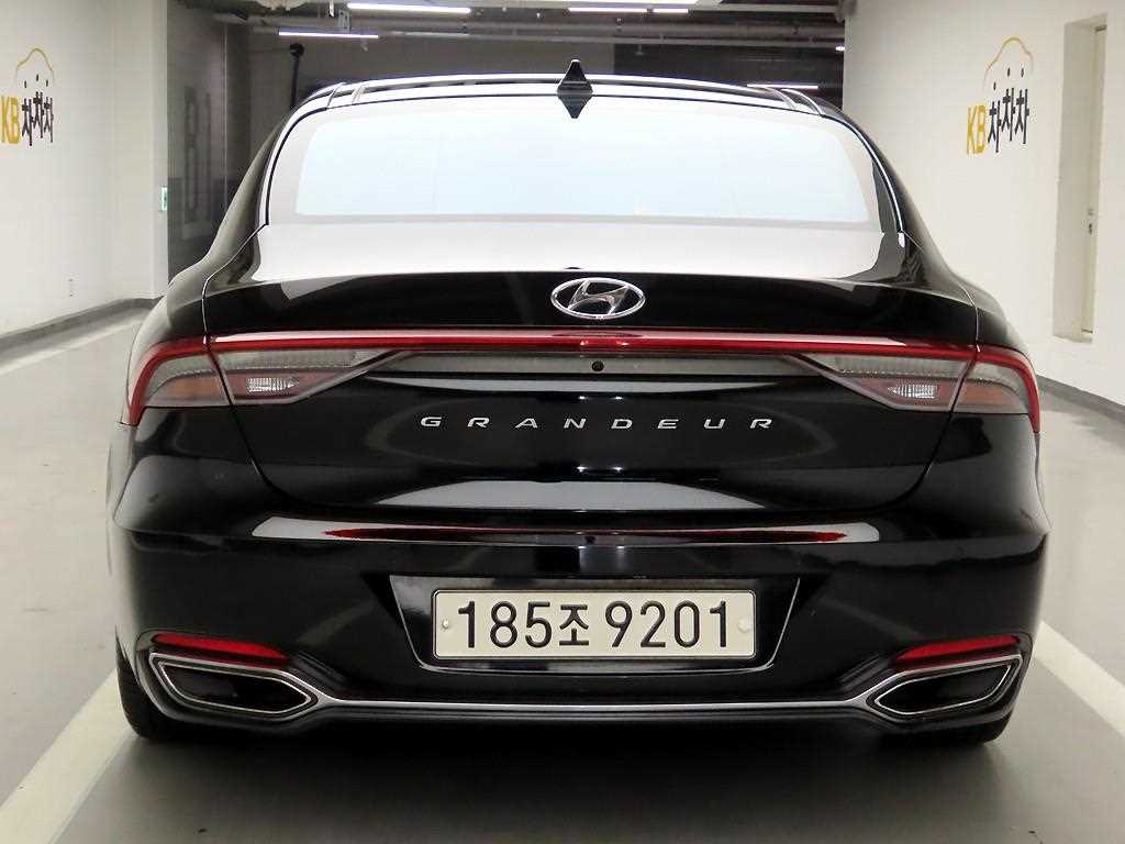 HYUNDAI Grandeur - Vista 3