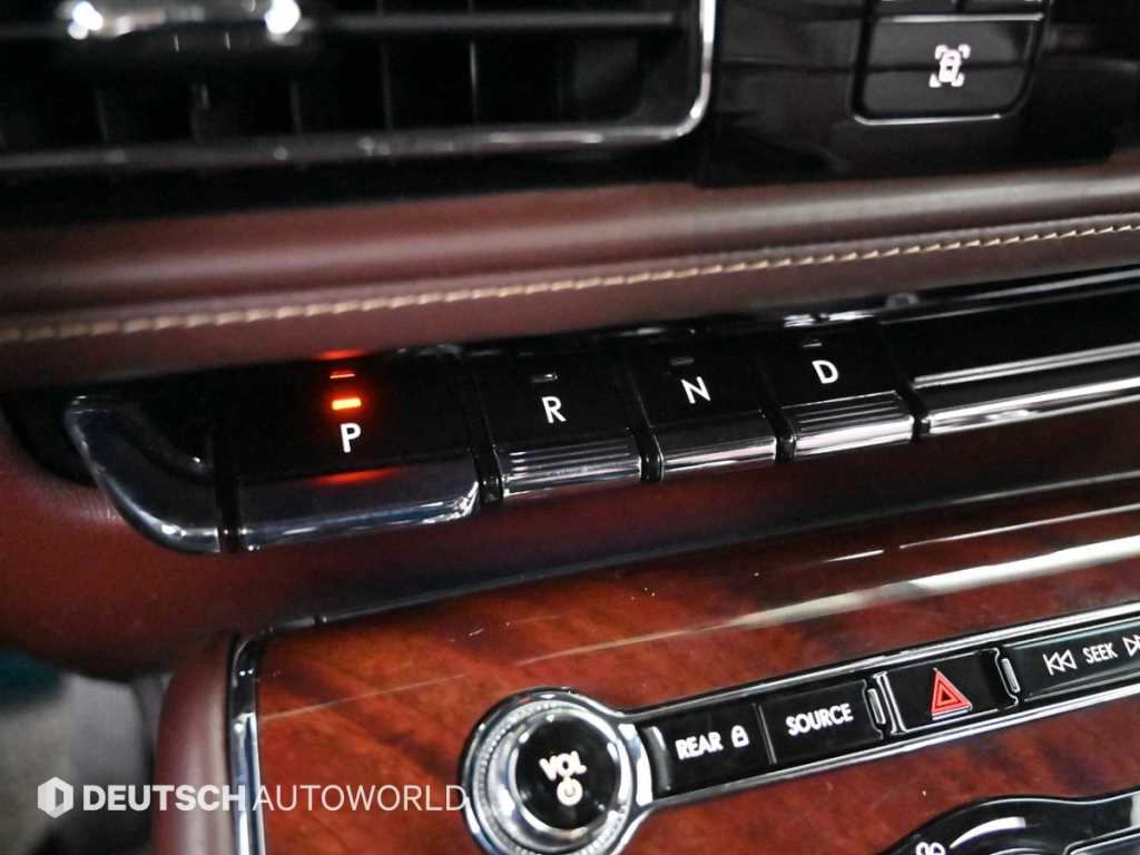 Lincoln Aviator - Vista 9