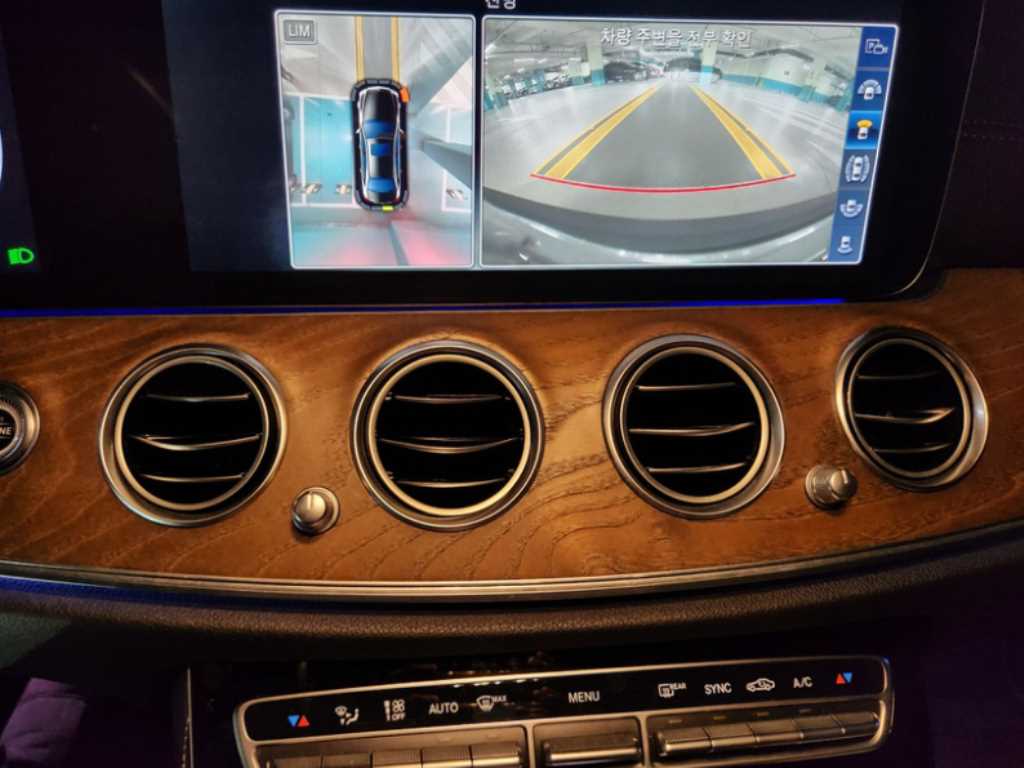 Mercedes Benz E class - Vista 7