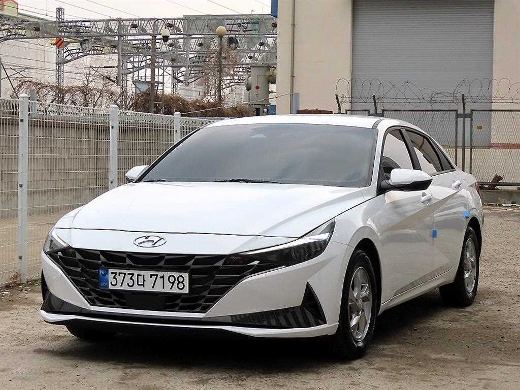 HYUNDAI Avante 2023 - Importación desde Corea - HF Imports Iquique - Foto 1