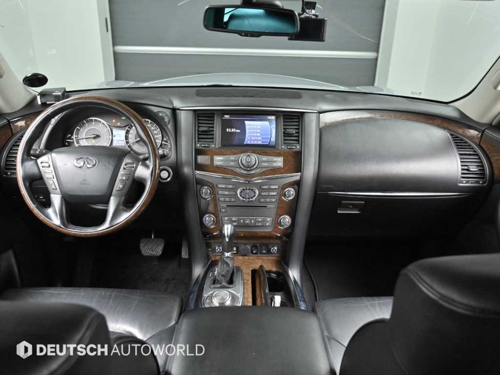 Infiniti QX - Vista 7