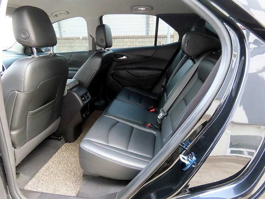 Chevrolet Equinox - Vista 6