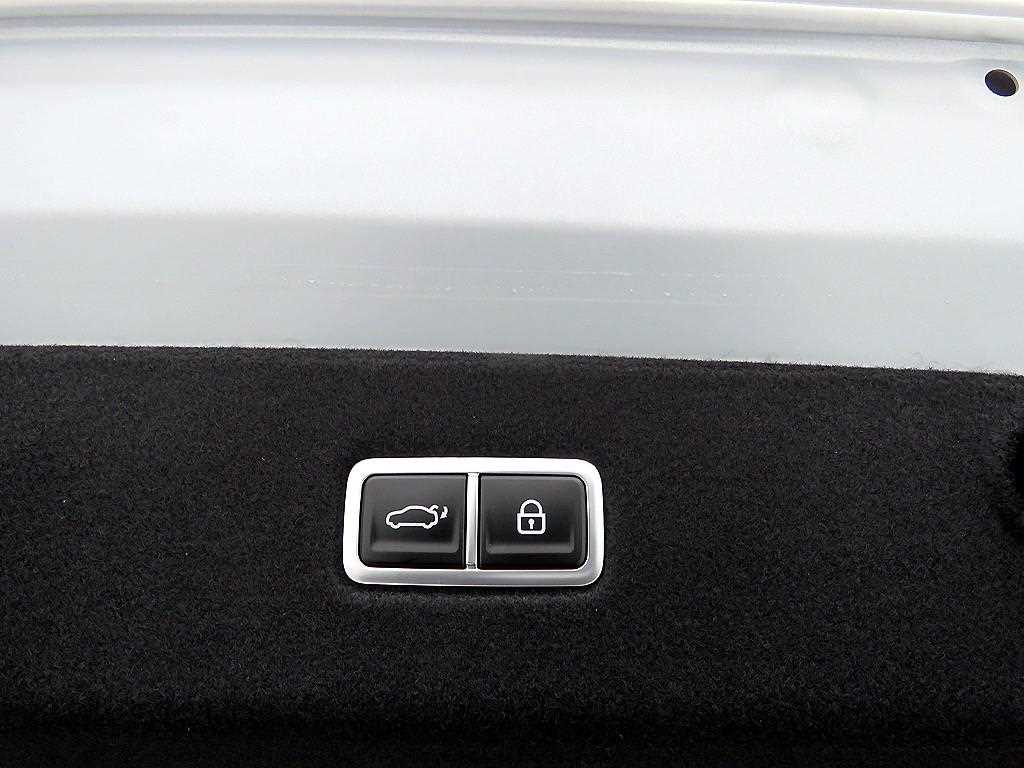 HYUNDAI Ioniq 6 - Vista 5