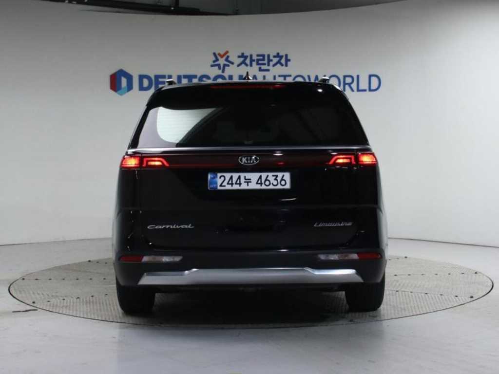 KIA Carnival - Vista 4