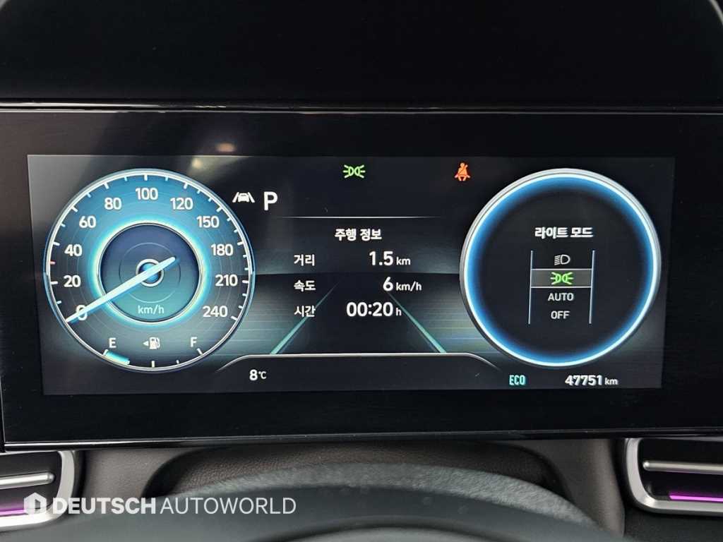 HYUNDAI Avante - Vista 8