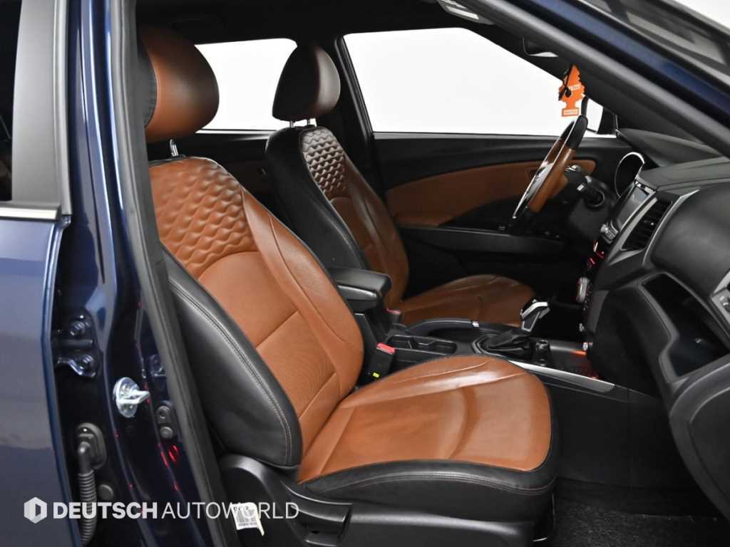 Ssangyong Tivoli - Vista 10