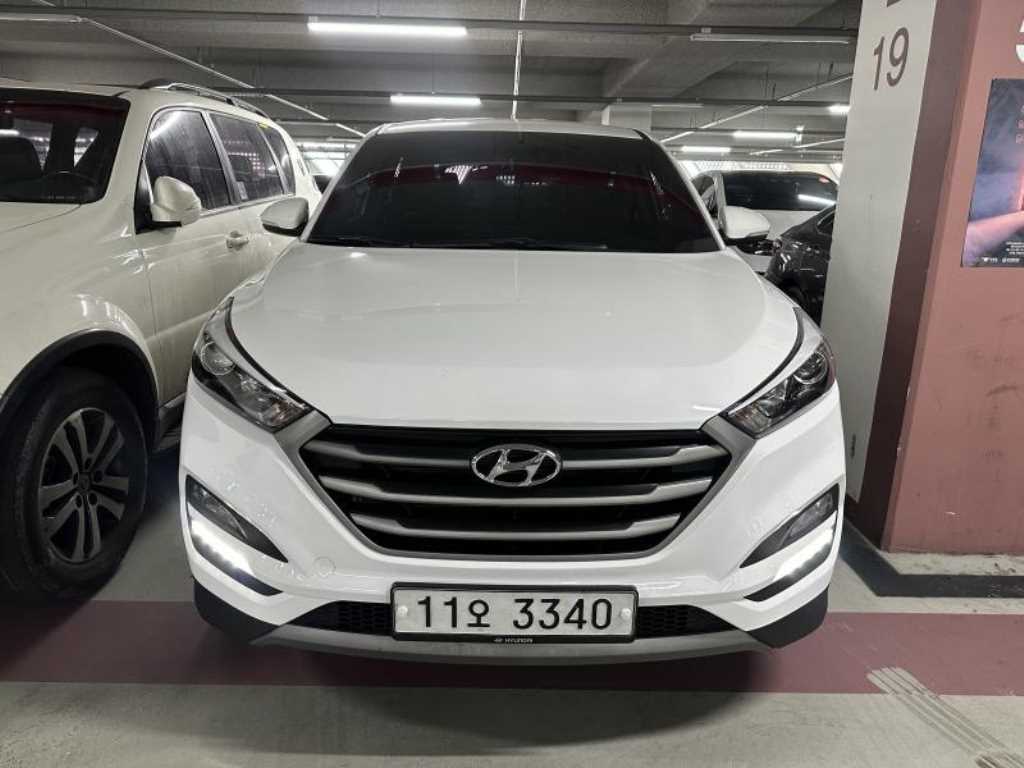 HYUNDAI Tucson 2016 Blanco - Importación desde Corea - HF Imports Iquique - Foto 1
