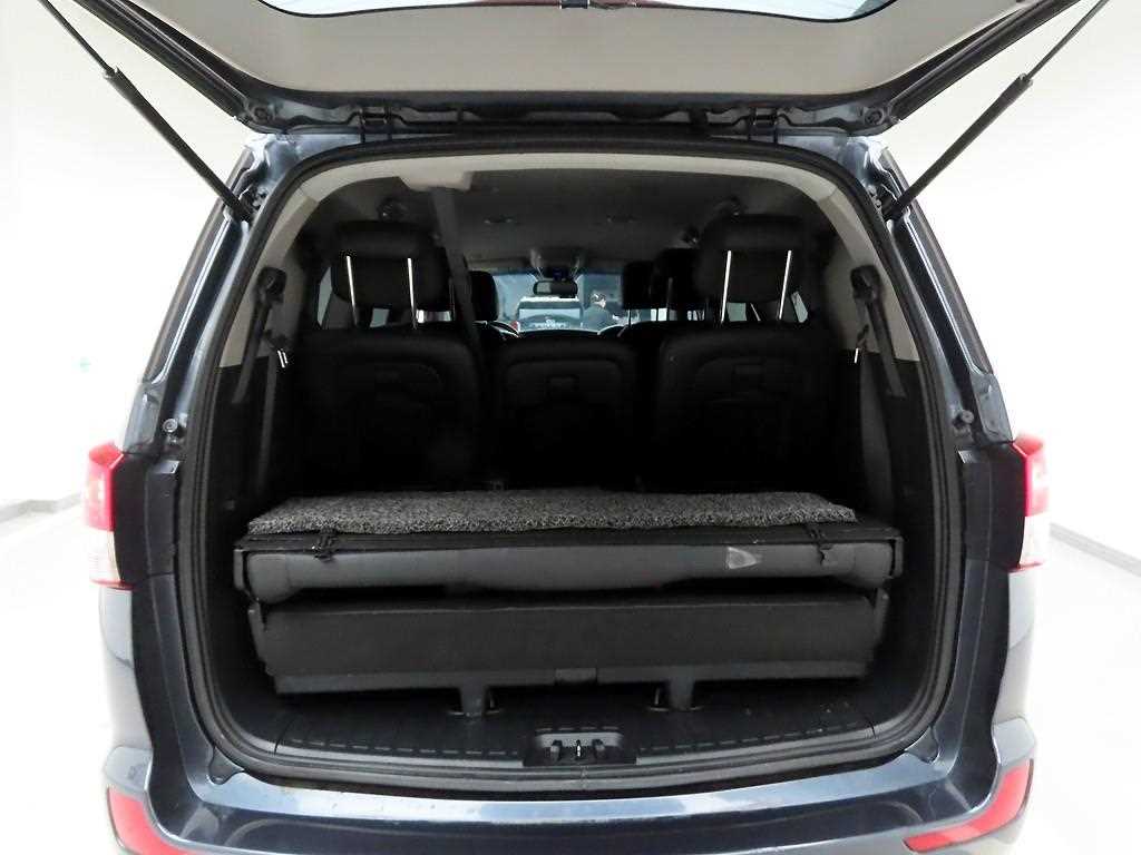 Ssangyong Korando - Vista 5