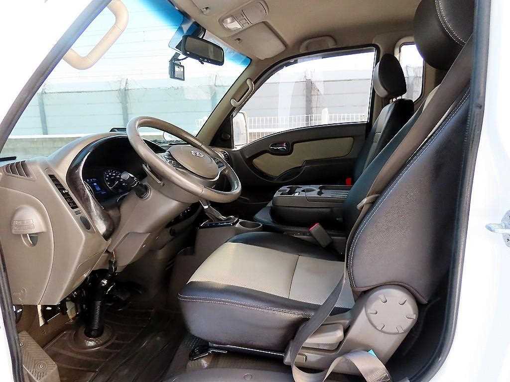 Small Truck Normal Box(High Deck) - Vista 7
