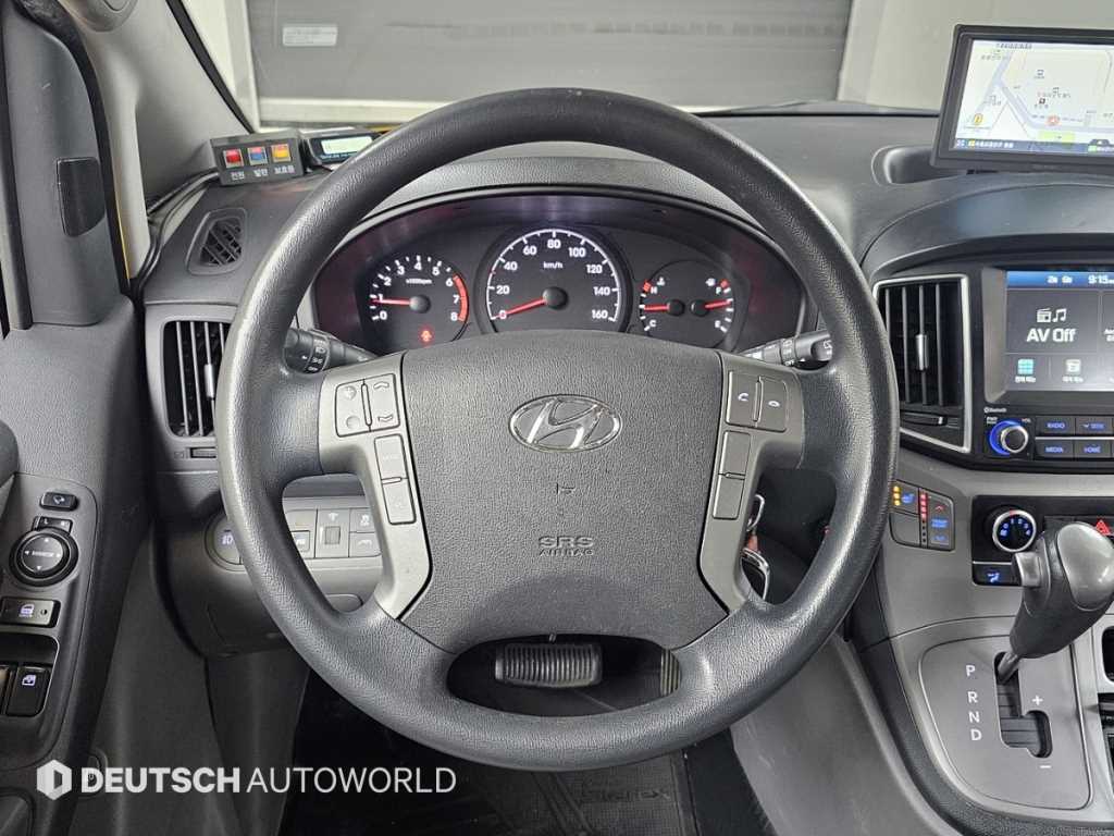 HYUNDAI Starex 2021 Amarillo - Importación desde Corea - HF Imports Iquique - Foto 13