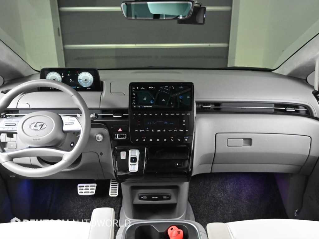 HYUNDAI Staria - Vista 7