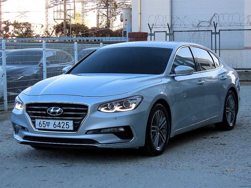 HYUNDAI Grandeur - Vista 2