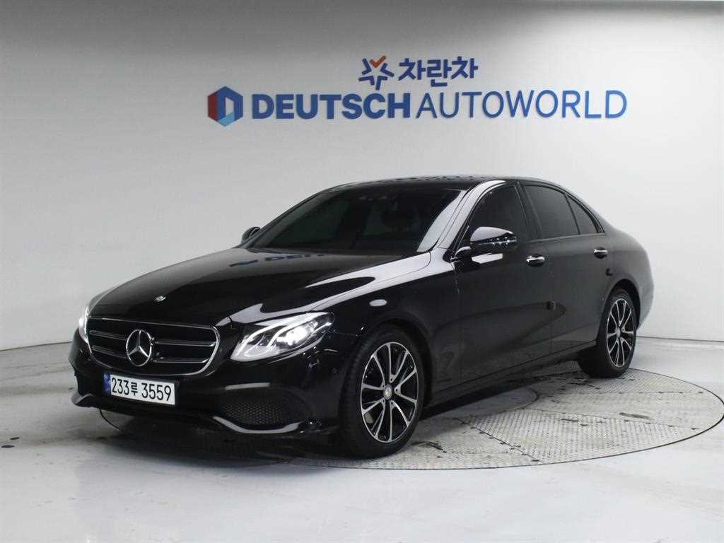Mercedes Benz E class 2017 Negro - Importación desde Corea - HF Imports Iquique - Foto 1