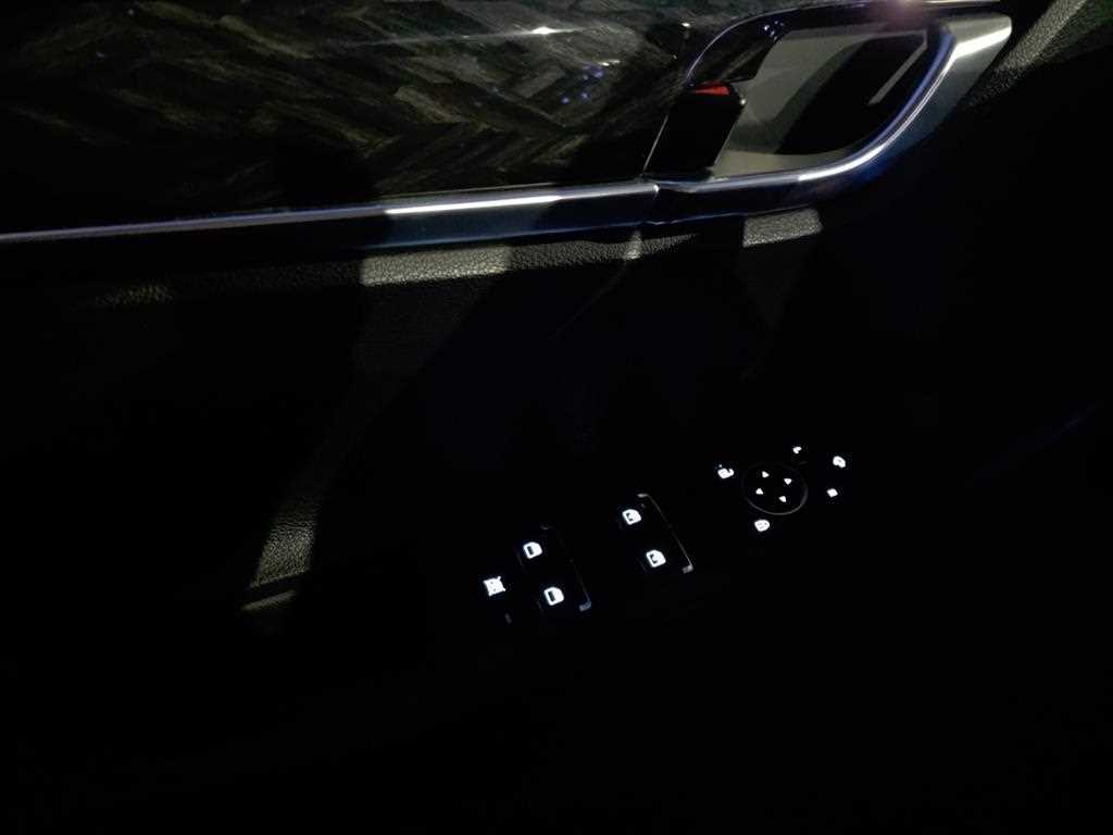 HYUNDAI Grandeur - Vista 9