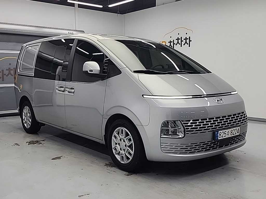 HYUNDAI Staria - Vista 4