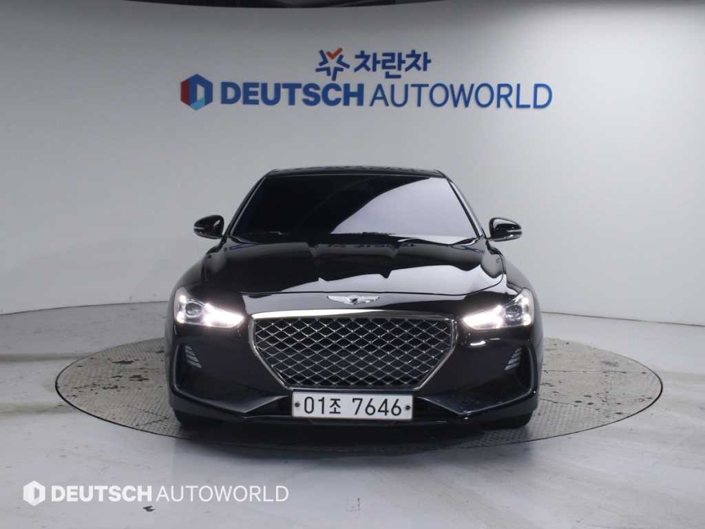 Genesis G70 - Vista 3