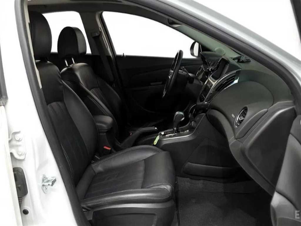 Chevrolet Cruise - Vista 10