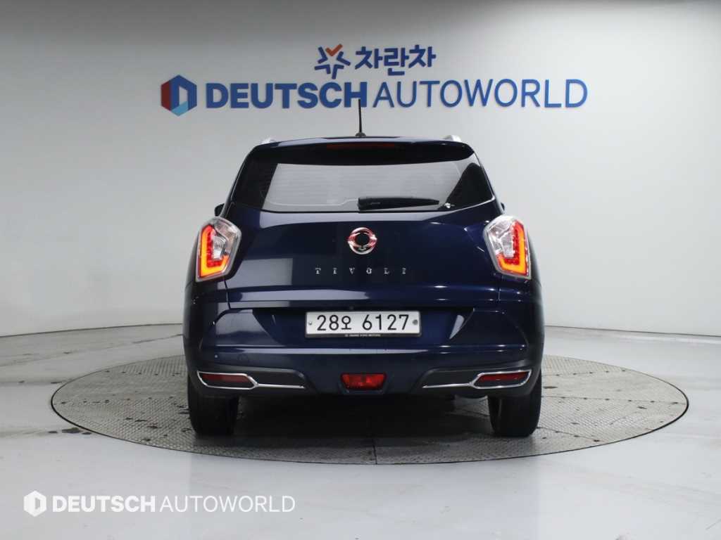 Ssangyong Tivoli - Vista 4