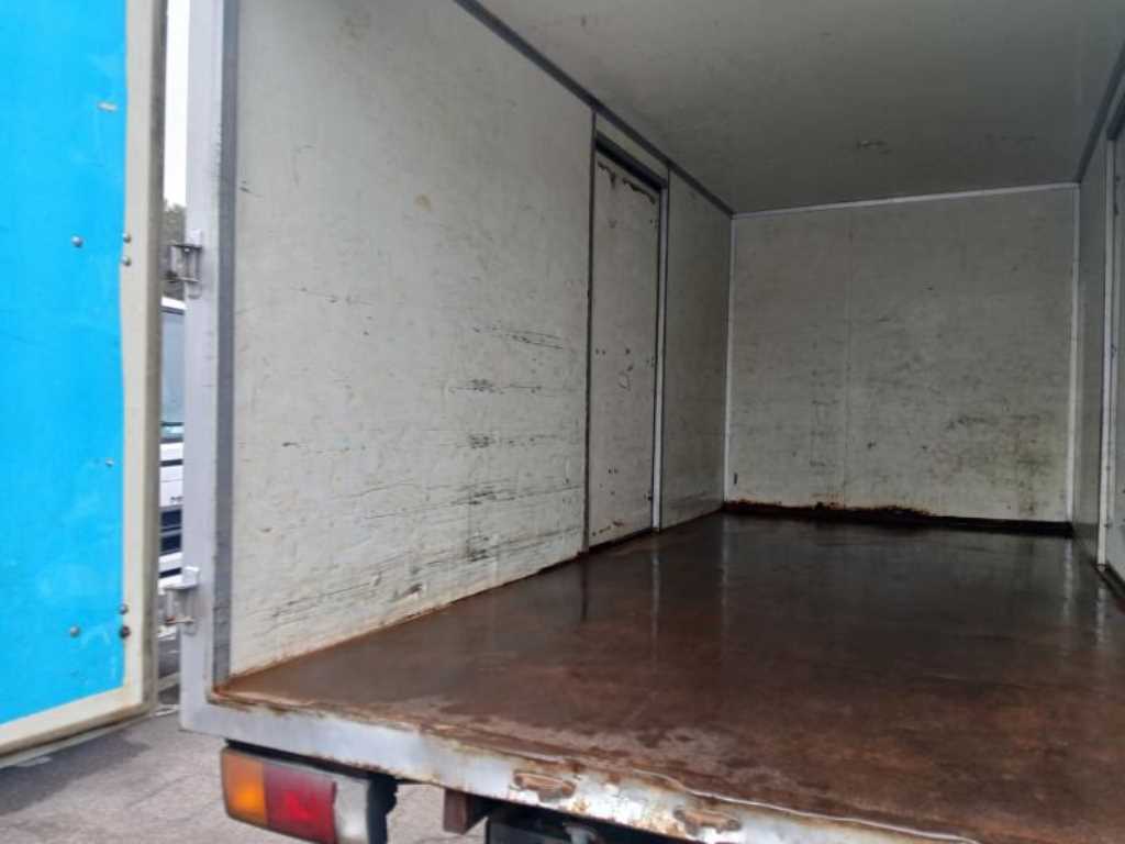 medium and large cargo truck - Vista 9