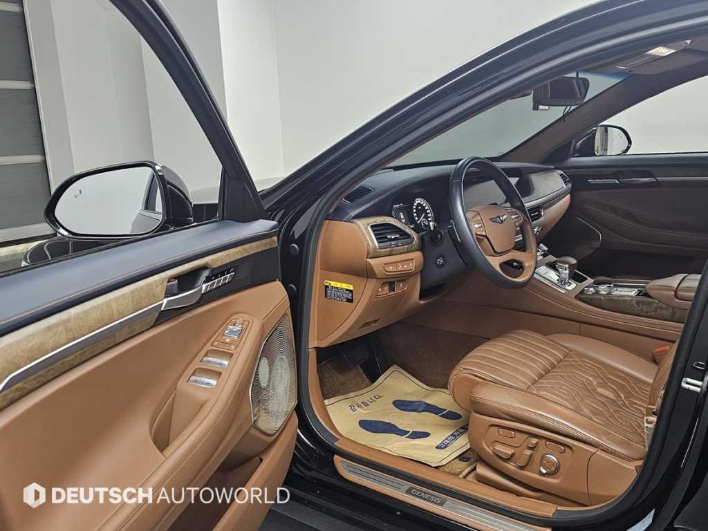 Genesis G90 - Vista 11