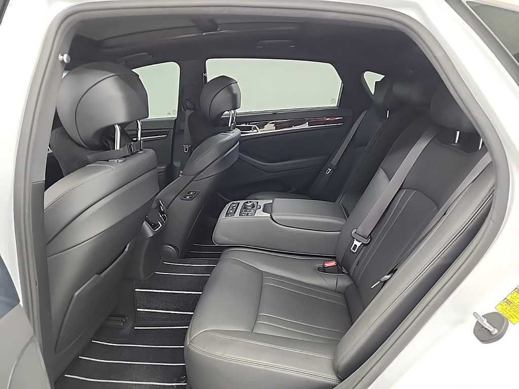 Genesis G80 - Vista 12