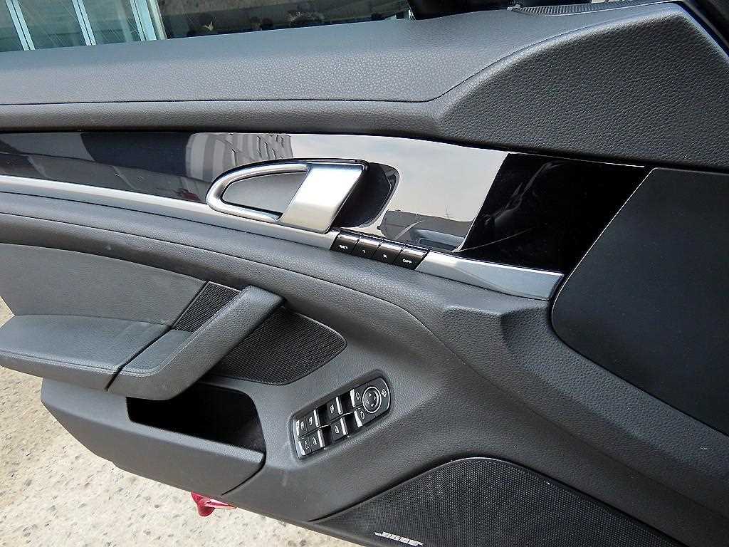 Porsche Panamera - Vista 11