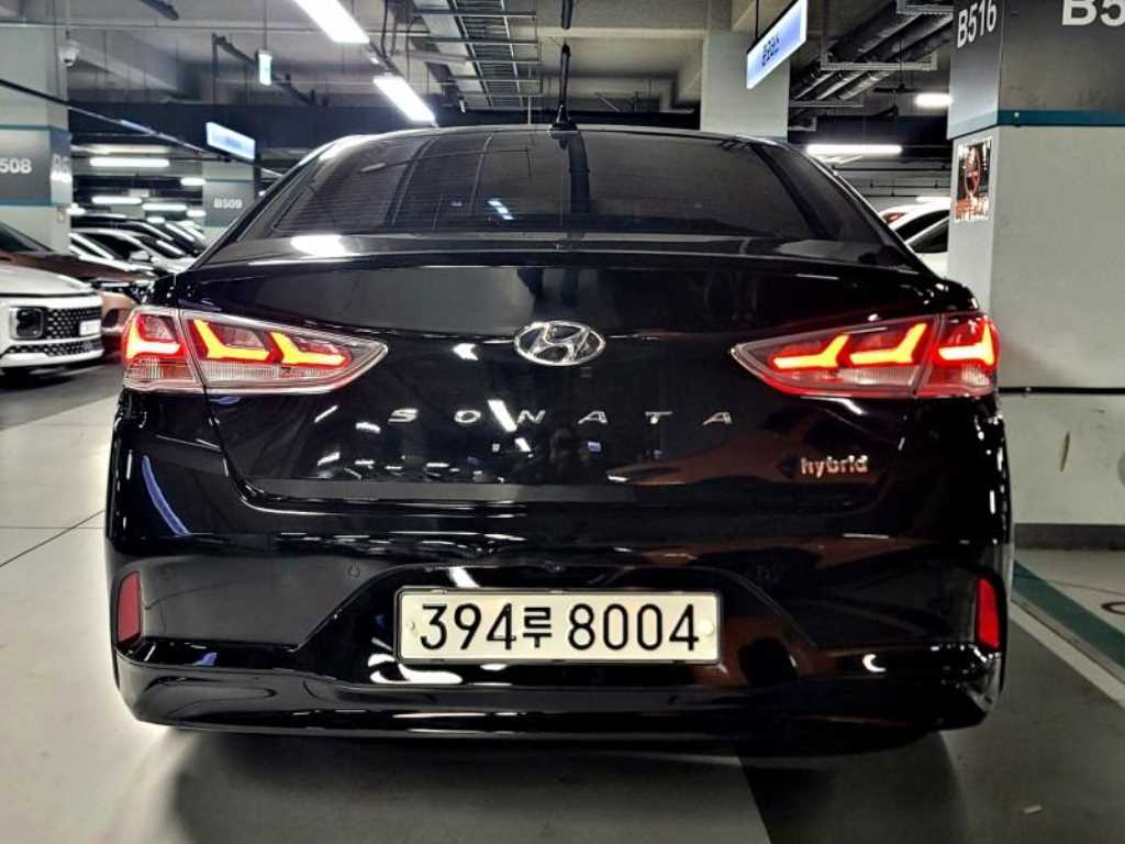 HYUNDAI Sonata - Vista 4