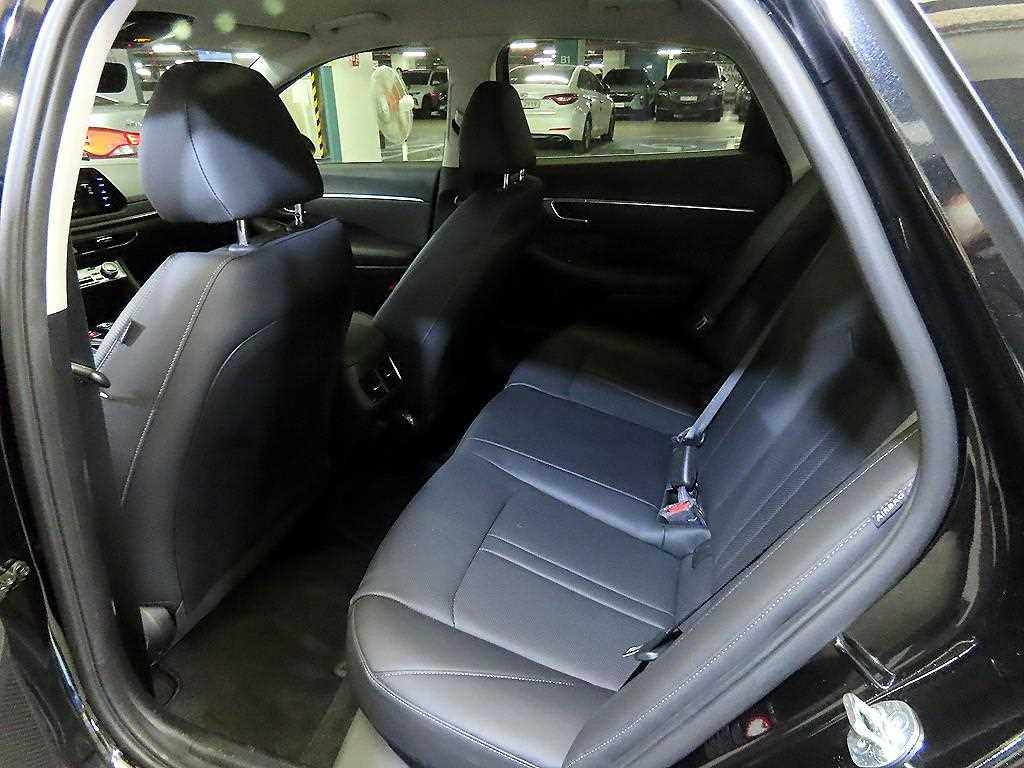 HYUNDAI Sonata - Vista 7