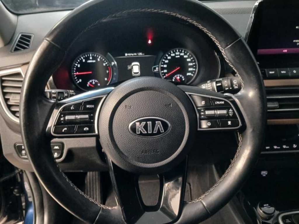 KIA Seltos - Vista 11