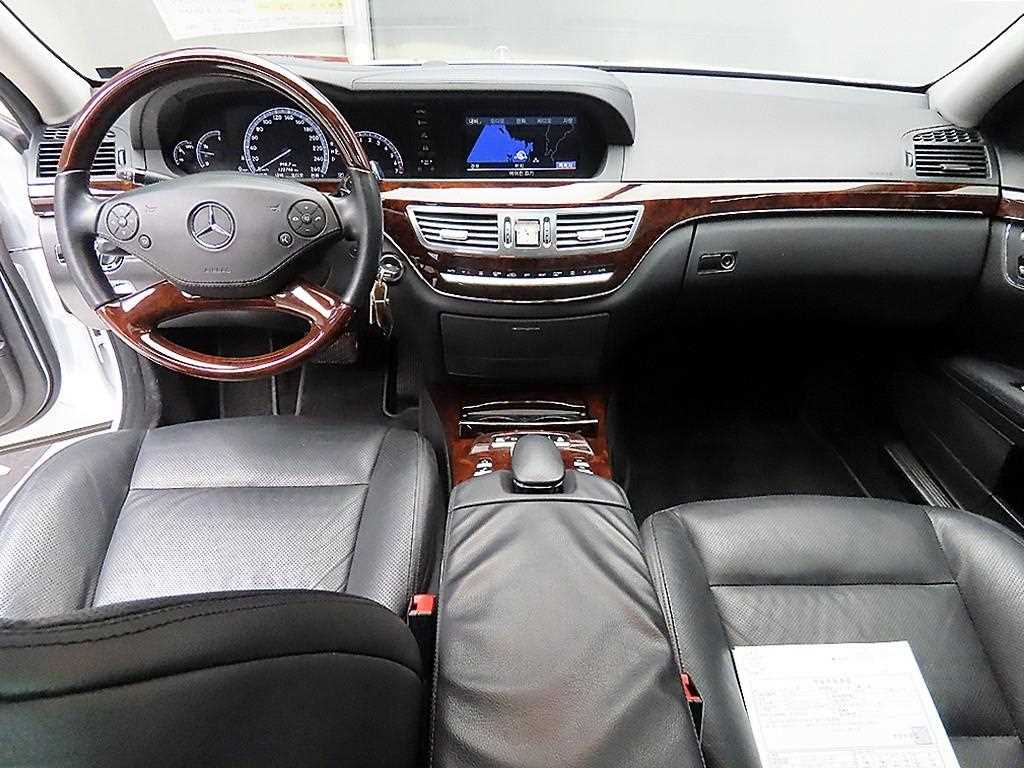 Mercedes Benz S Class - Vista 7