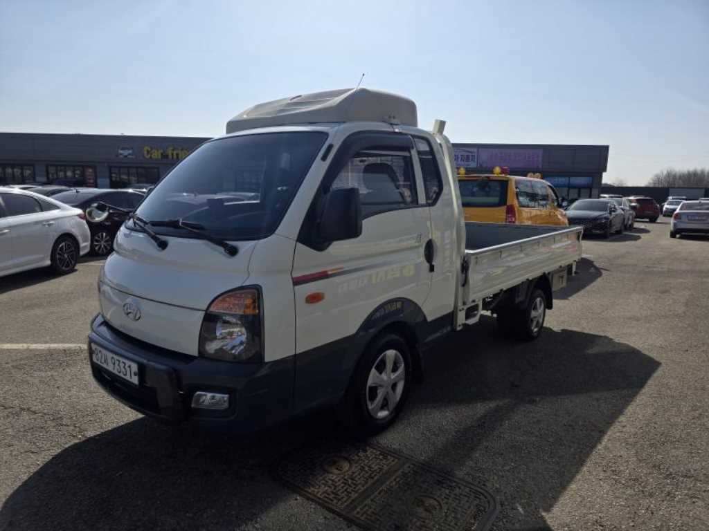 Small Truck Cargo (small) 2016