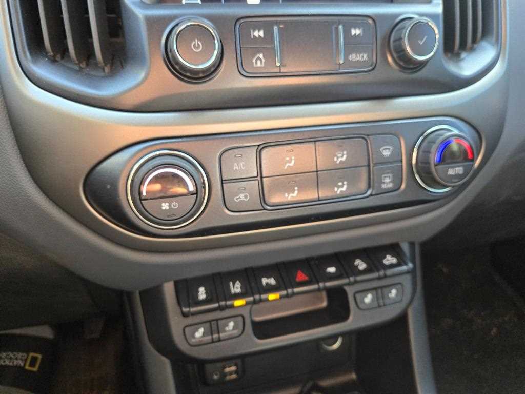 Chevrolet ?Colorado 2021 Rojo - Importación desde Corea - HF Imports Iquique - Foto 13