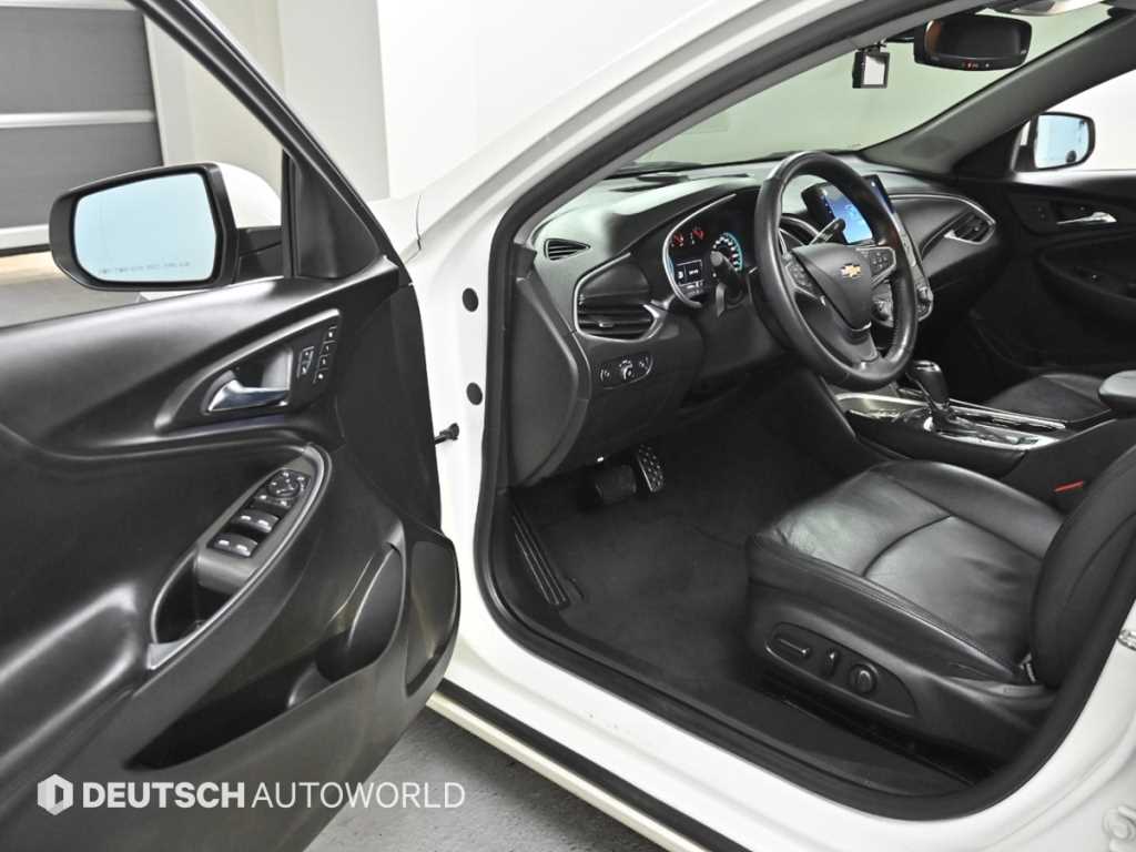 Chevrolet Malibu - Vista 11