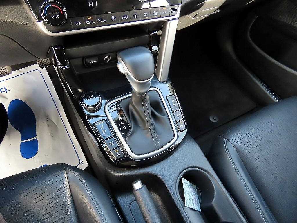 KIA Seltos - Vista 10