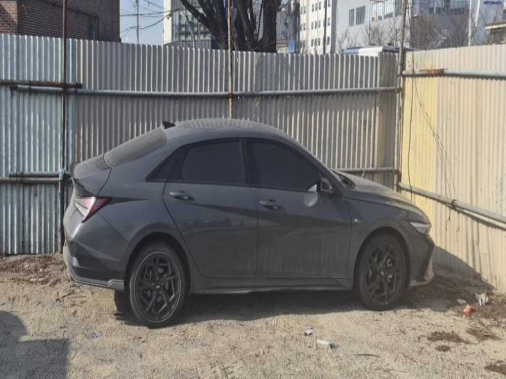 HYUNDAI Avante - Vista 6