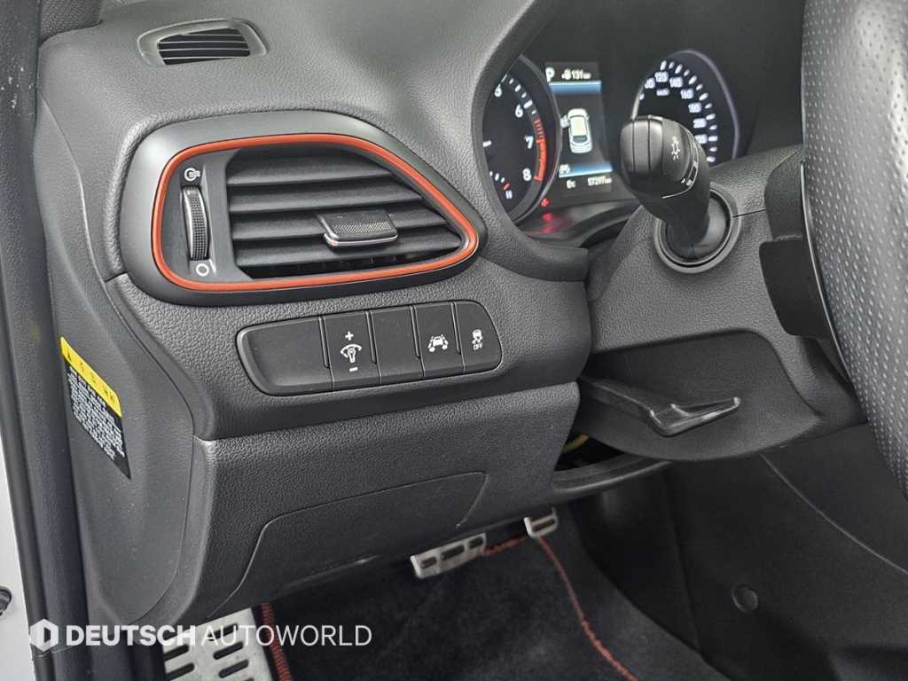 HYUNDAI i30 2020 Blanco - Importación desde Corea - HF Imports Iquique - Foto 17