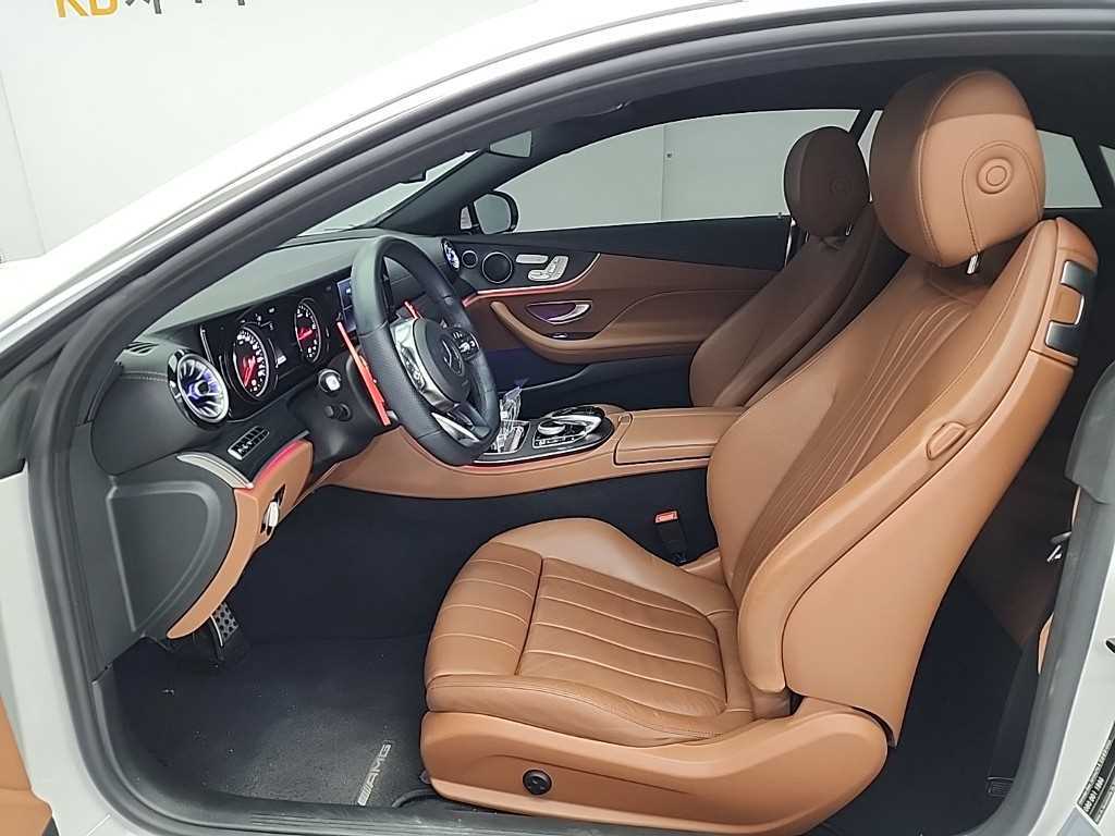 Mercedes Benz E class - Vista 11