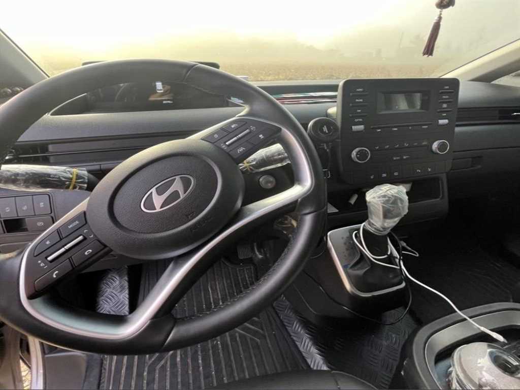 HYUNDAI Staria - Vista 5