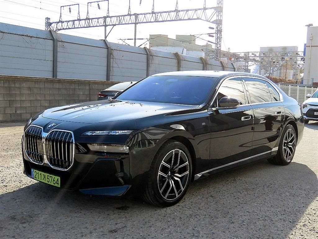 BMW 7 Series - Vista 2