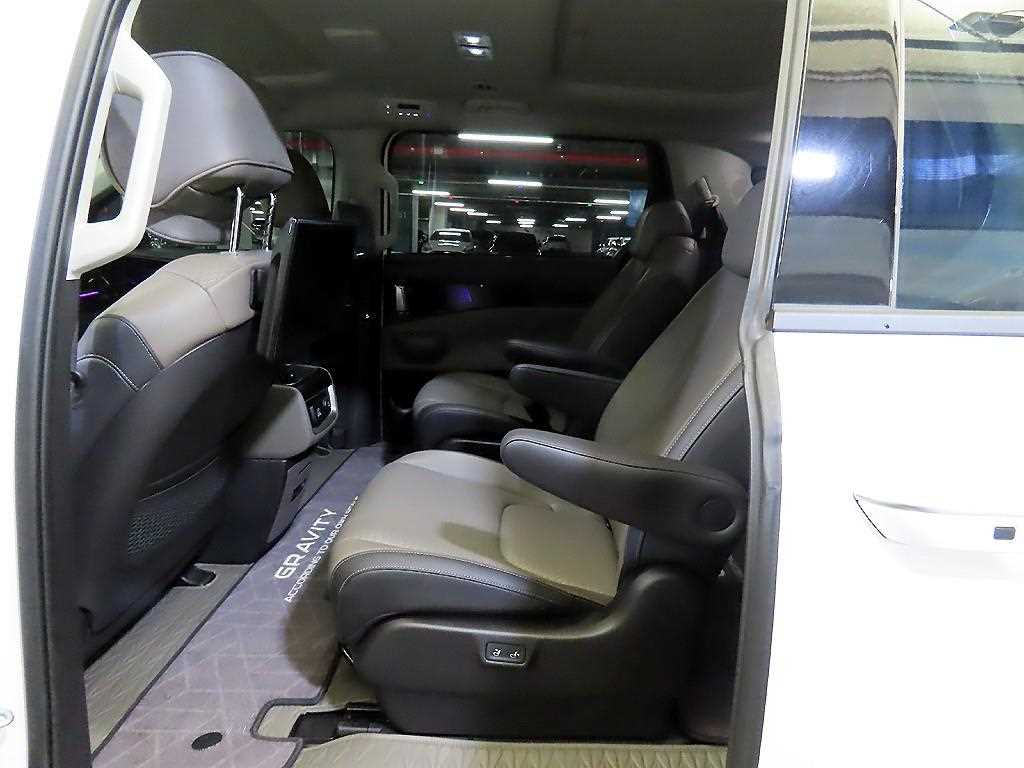 KIA Carnival - Vista 7